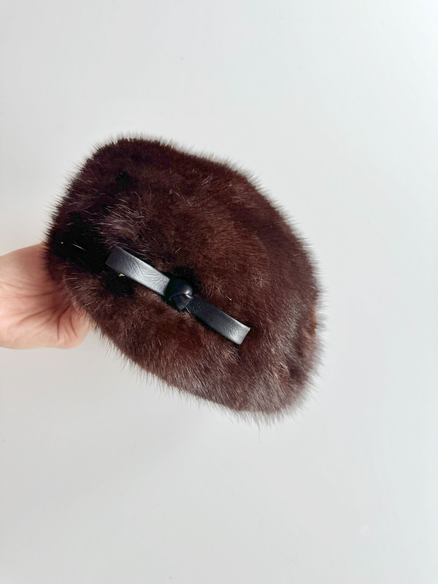 Vintage EATON'S Brown Mink Fur Hat - 2