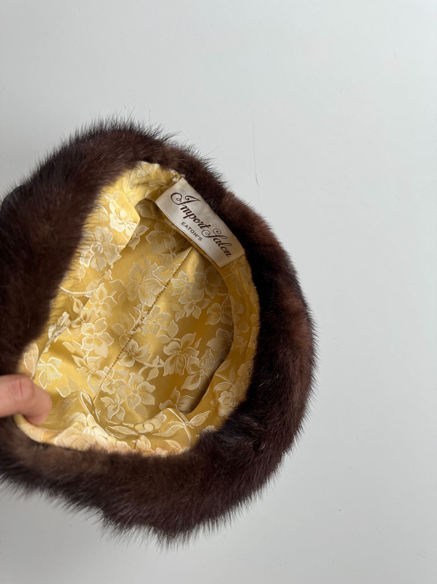 Vintage EATON'S Brown Mink Fur Hat - 7