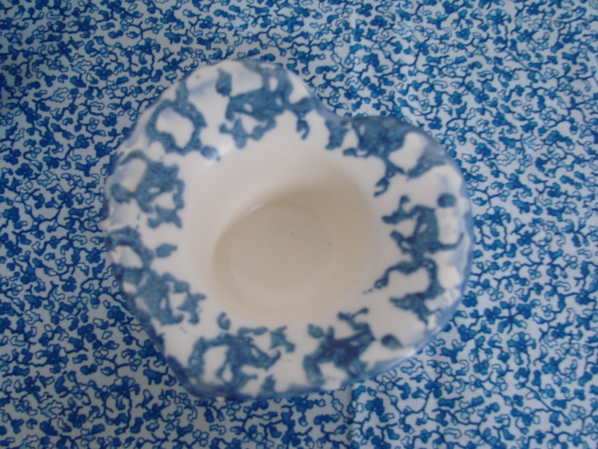 Blue and white heart tea light holder - 1