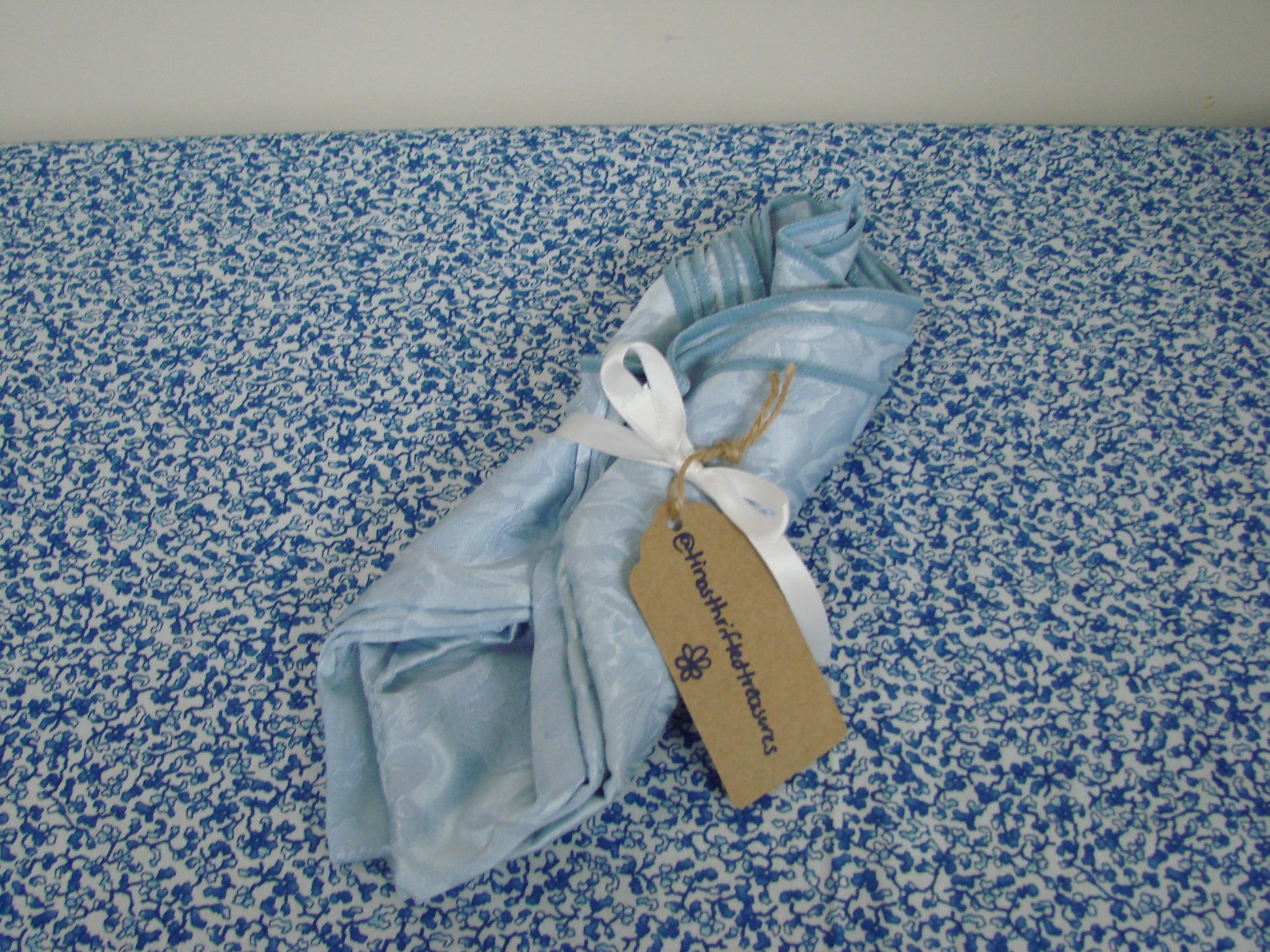 Blue floral reusable cloth napkins (set of 4) - 1