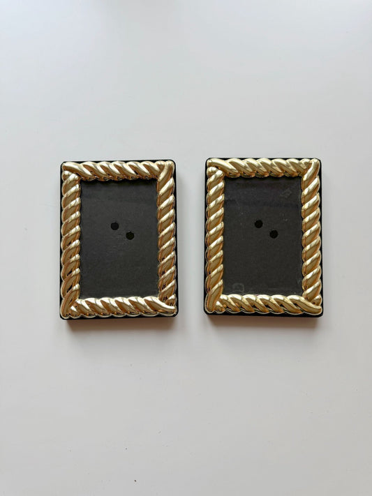 Set of 2 Gold Frames - 1