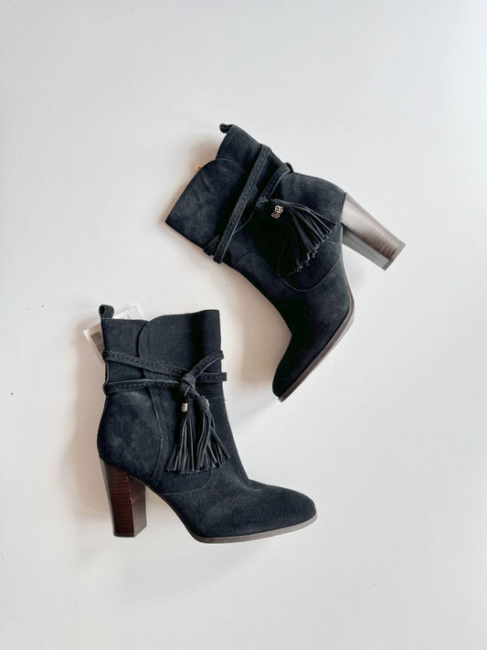 TOMMY HILFIGER Black Suede Boots - 1