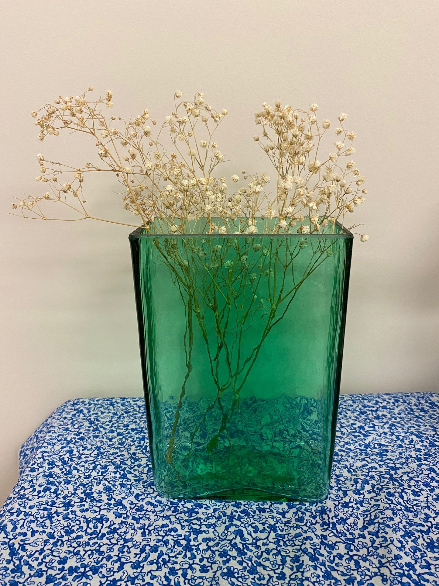 Green glass rectangle vase - 1