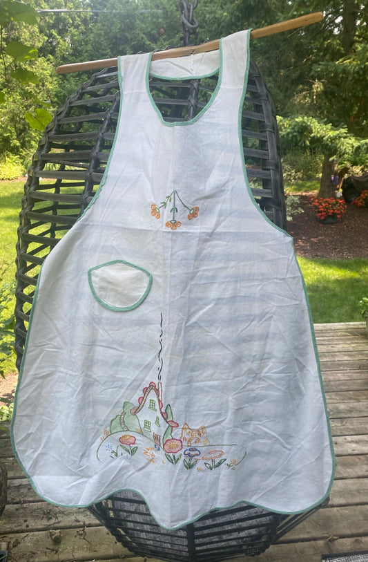 Vintage Embroidered Cottage Apron - 1