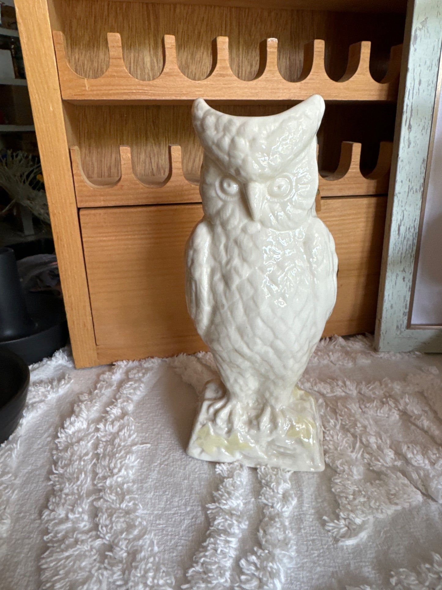 Belleek vintage owl vase - 1