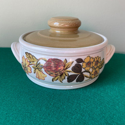 Sadler Clover Covered Stoneware Casserole - 3