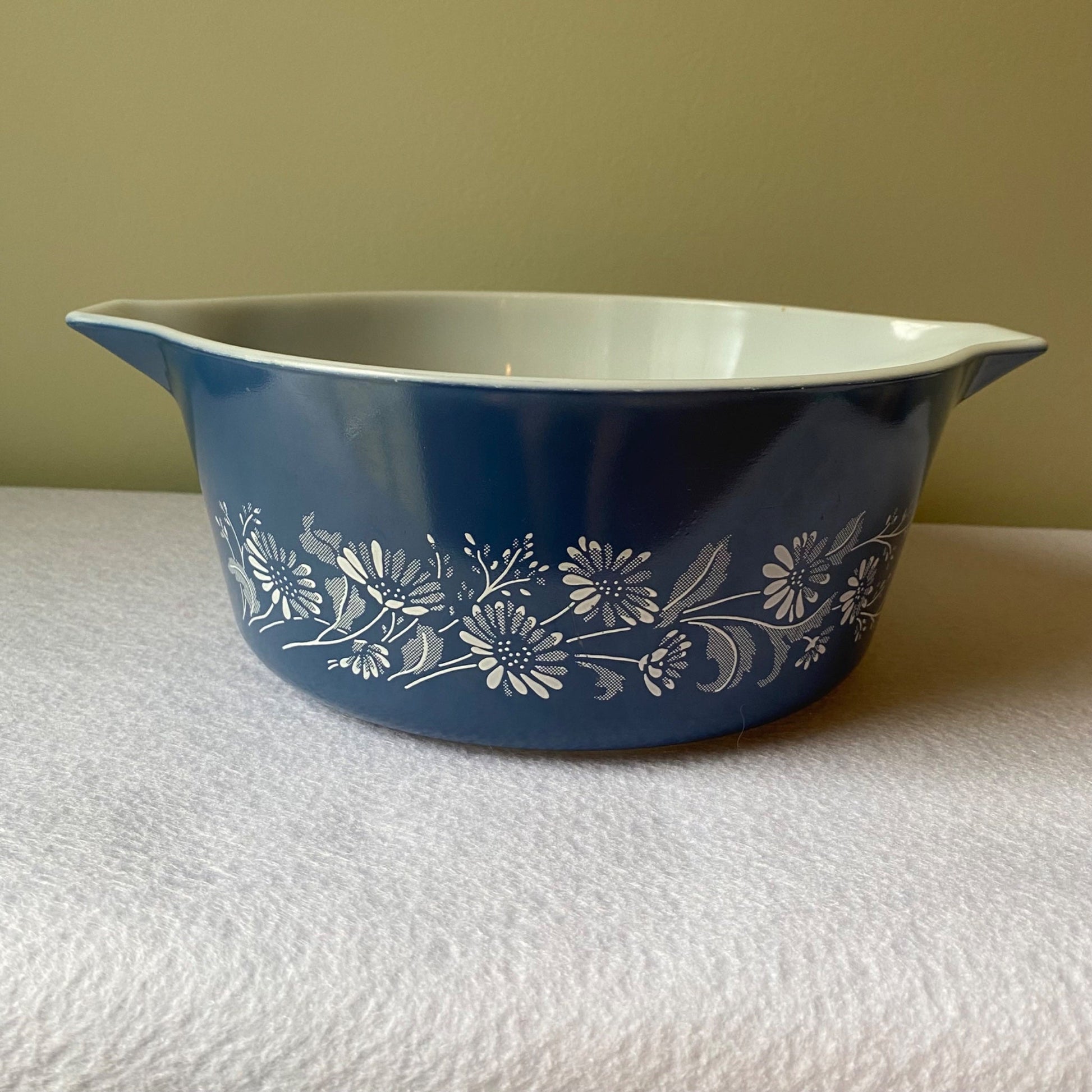 Pyrex Colonial Mist 475B Casserole  - 1