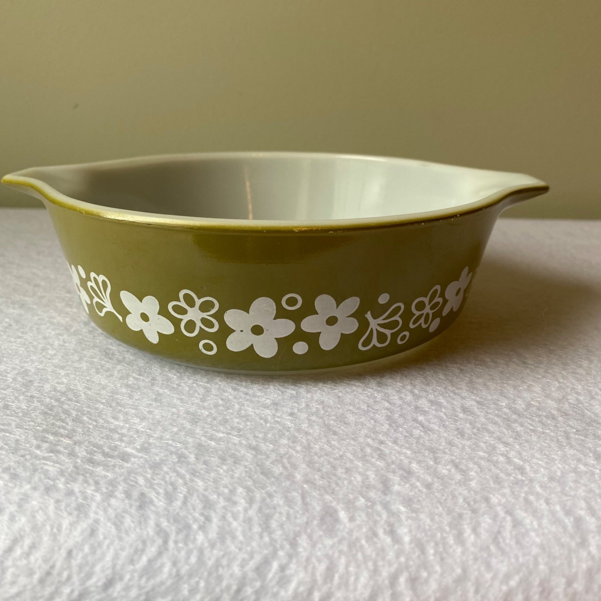 Pyrex Crazy Daisy/Spring Blossom Casserole - 1