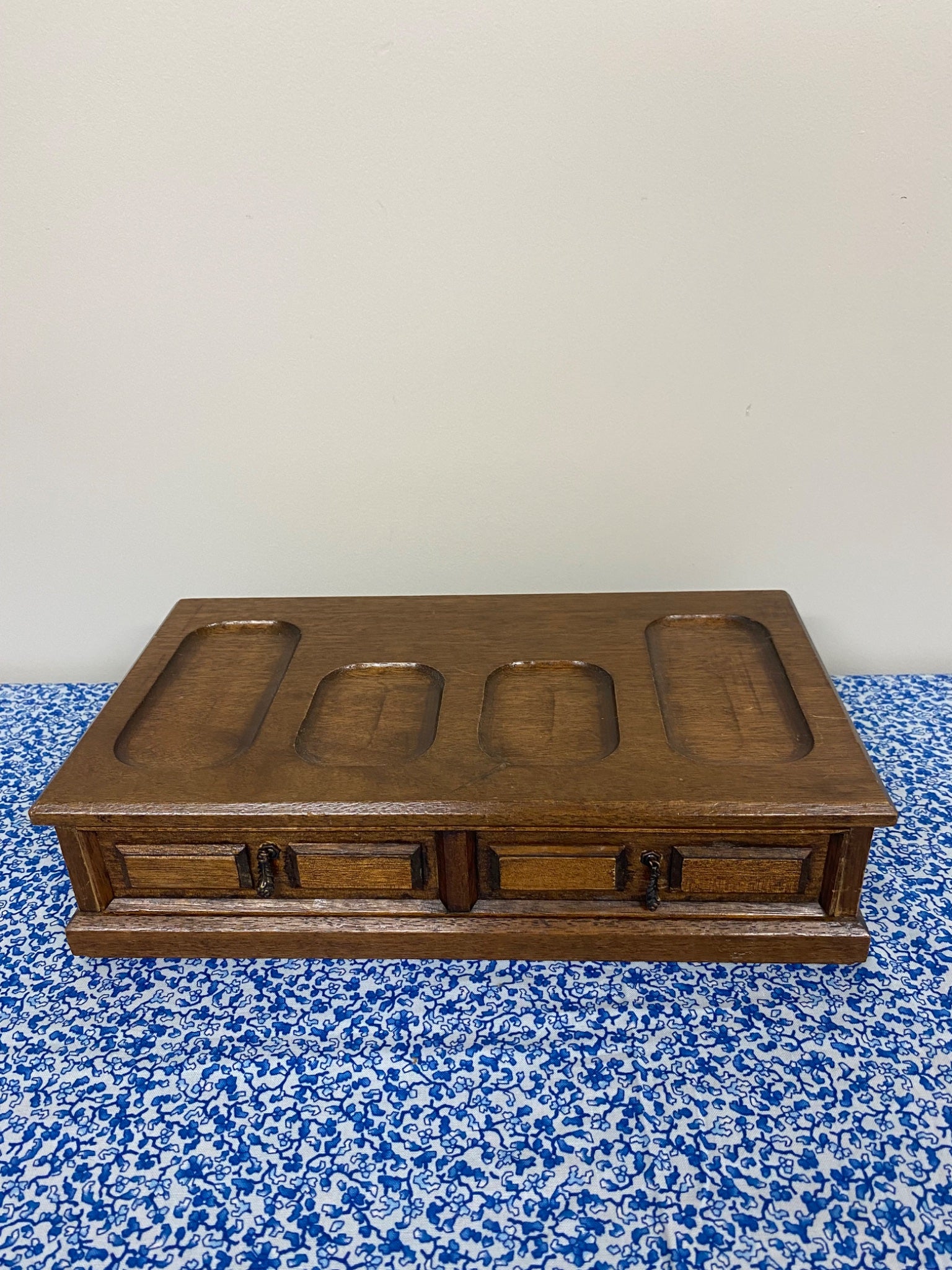 wooden vintage jewelry box - 1