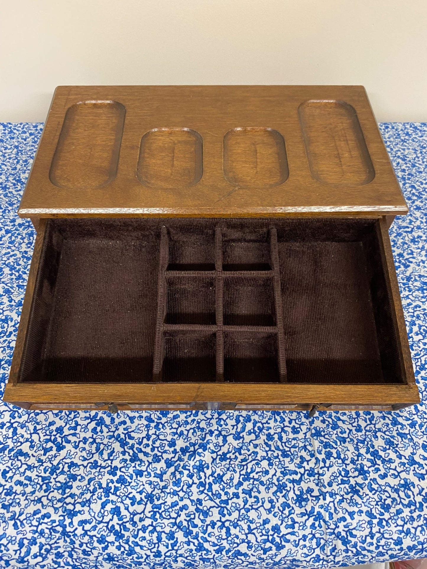 wooden vintage jewelry box - 2