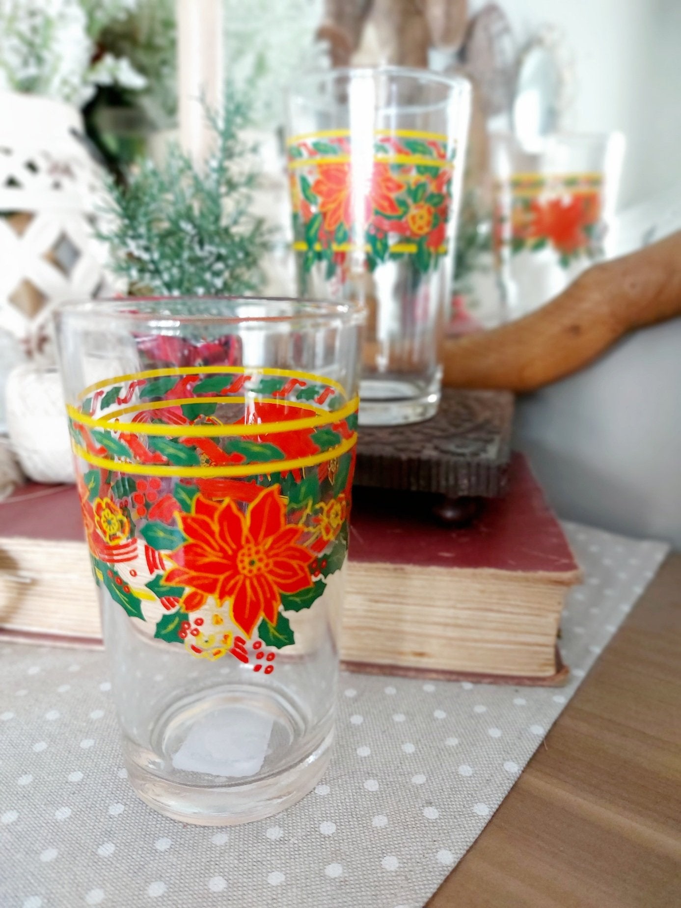 Poinsettia glasses set of 7 - 1