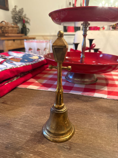 Brass lamppost dinner bell - 2