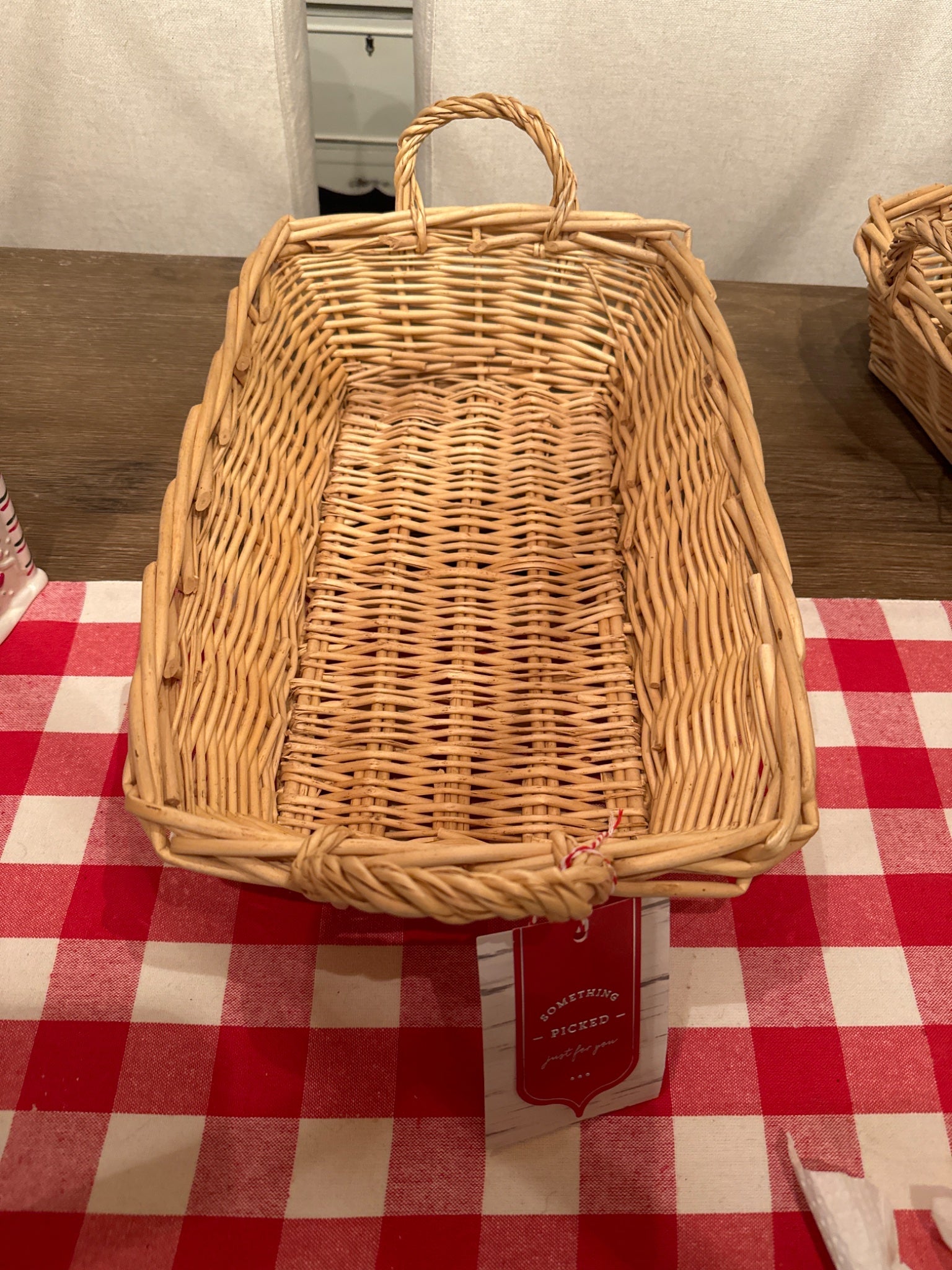 Wicker gift basket - 1