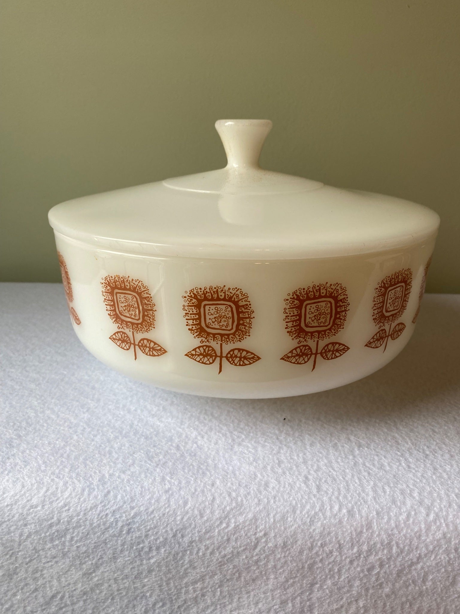 Federal Glass Covered Casserole - 1