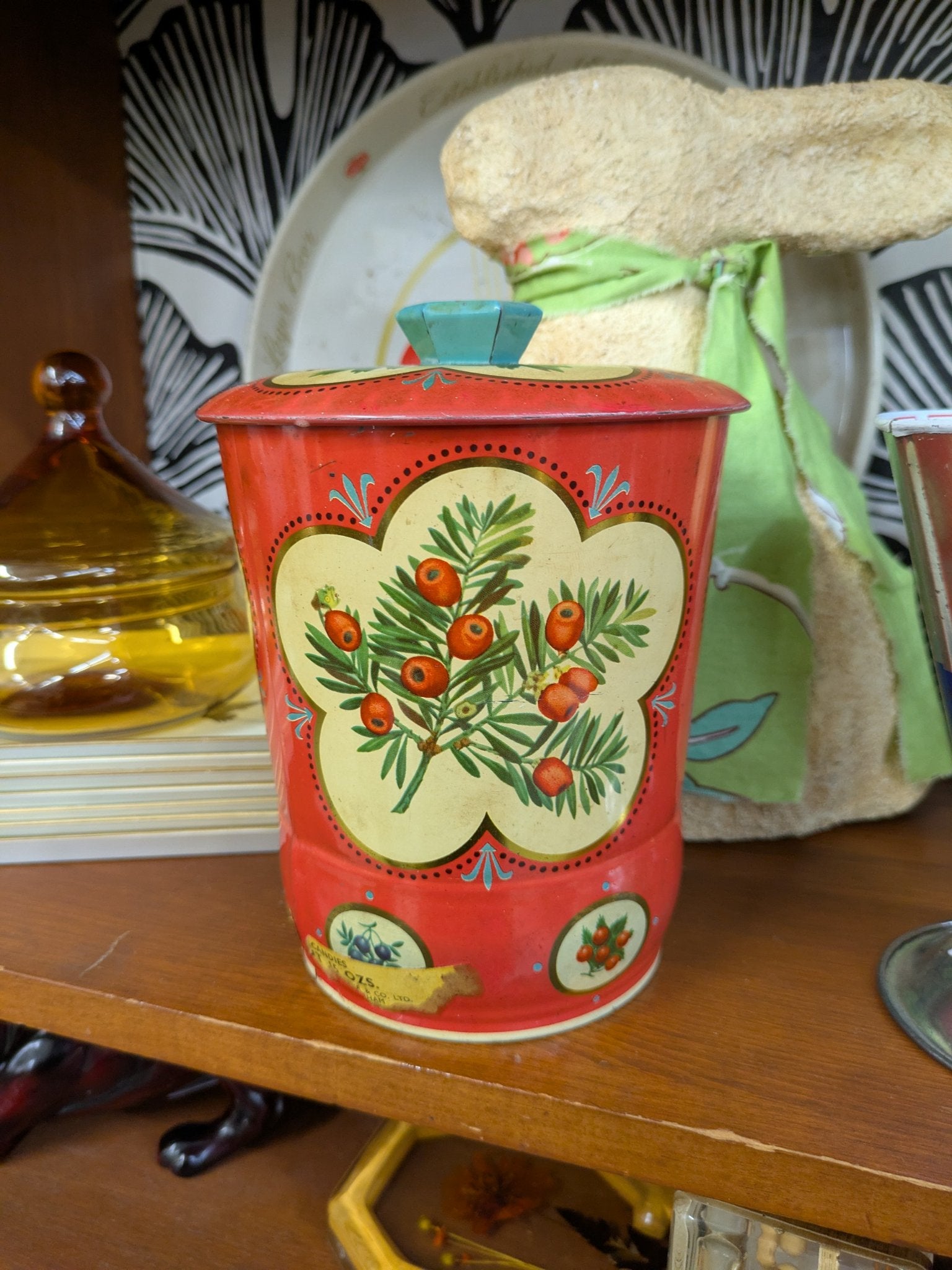 Vintage Tin  - 1