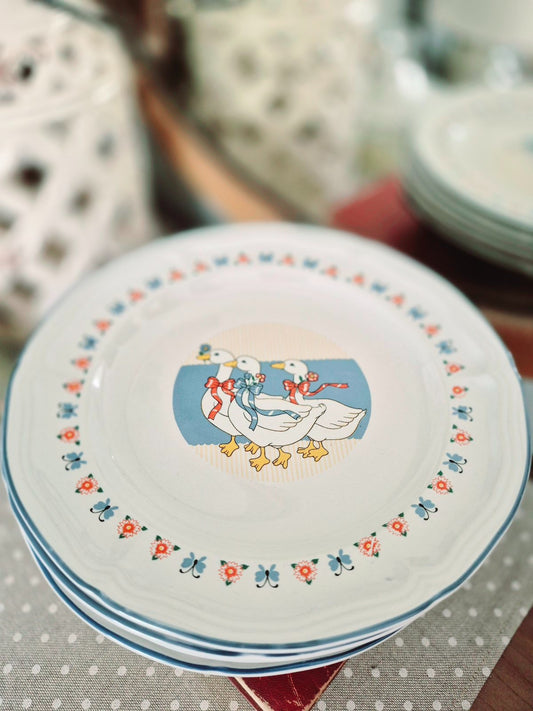 Set 4 Brickoven Stoneware Geese plates
