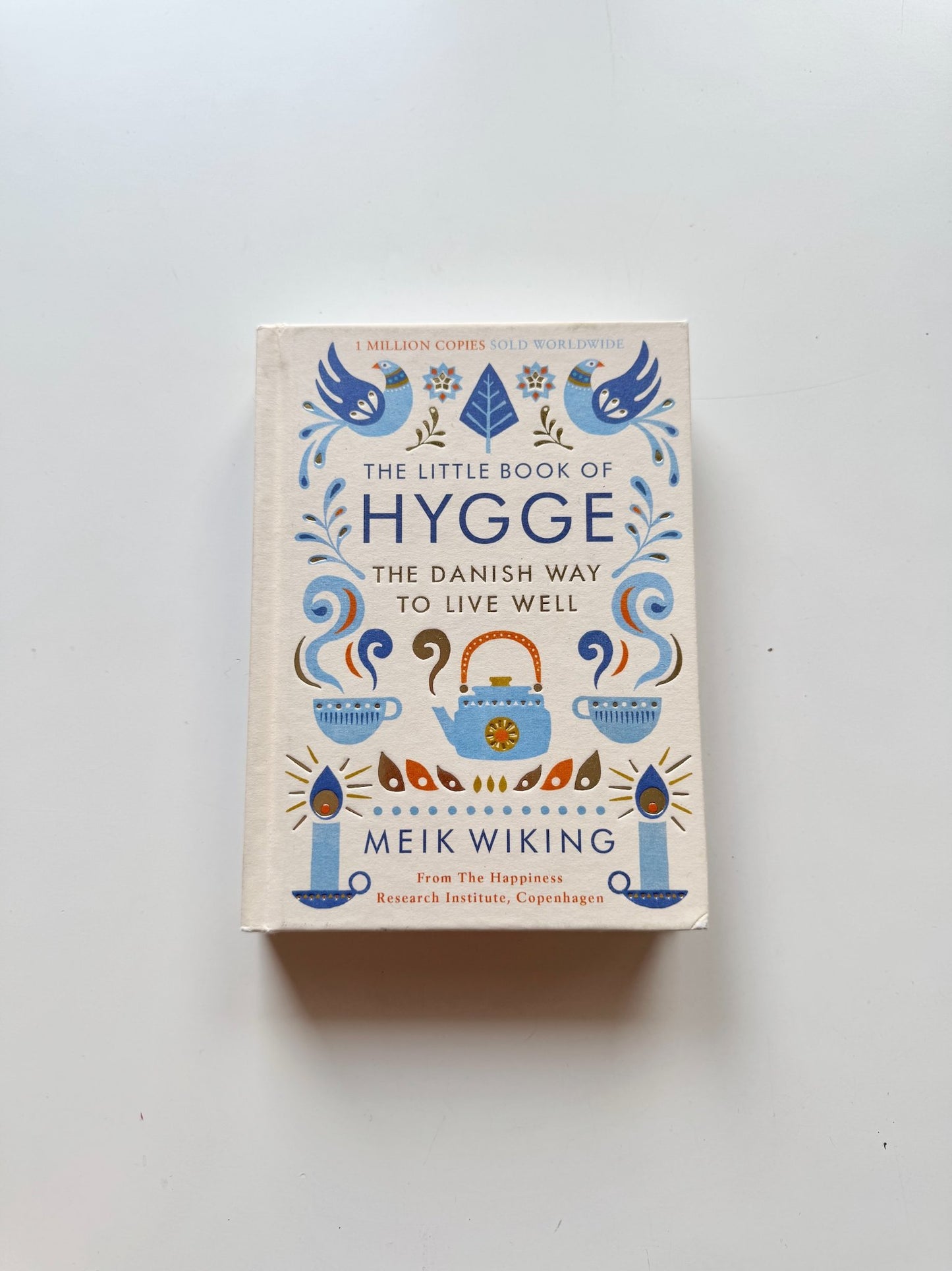 665f5e7d04f32b049949ecdf_book-hygge_1780490721178.jpg