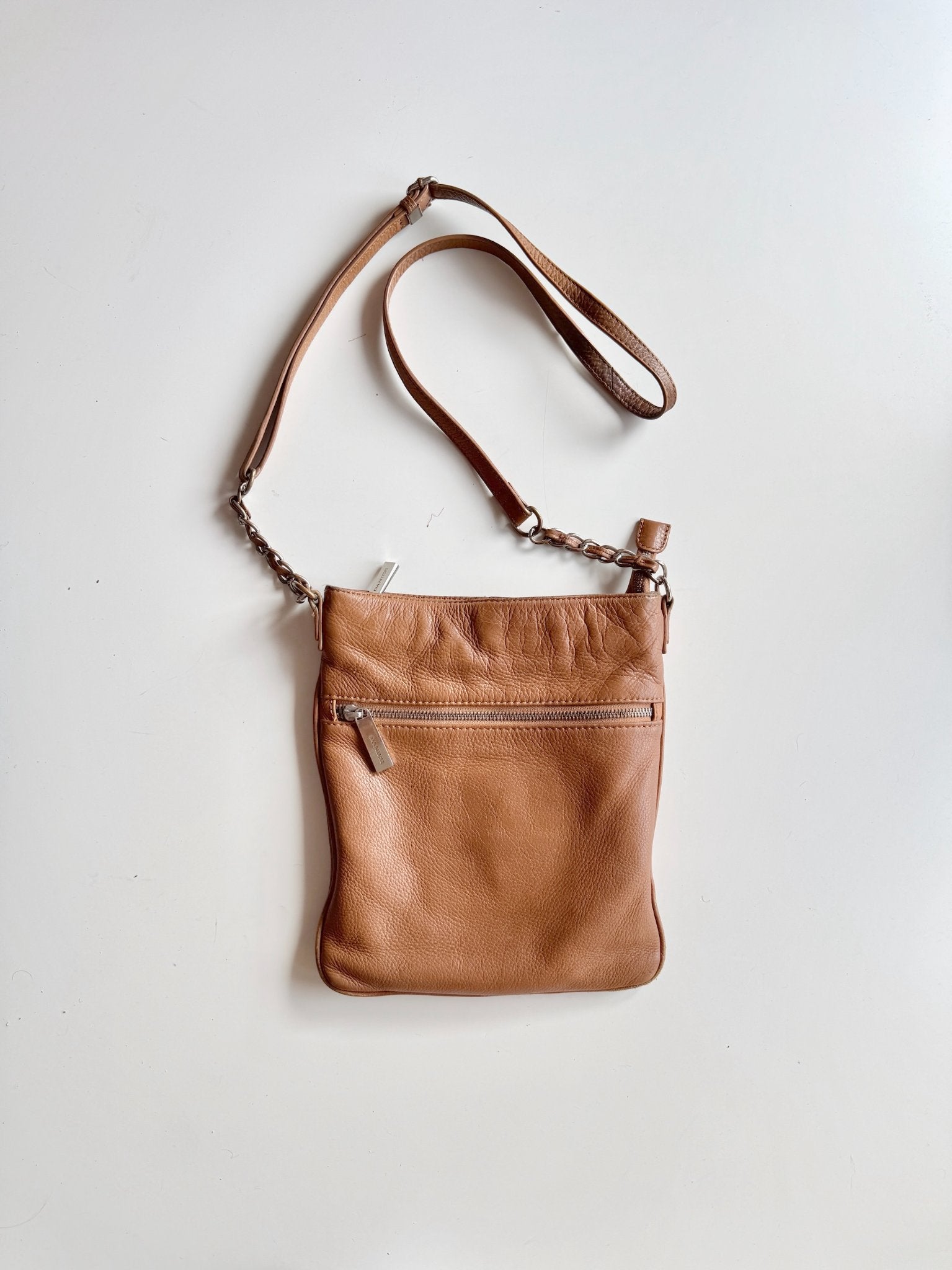 665f5e7d04f32b049949ecdf_danier-purse-1-copy_1773665968607.jpg