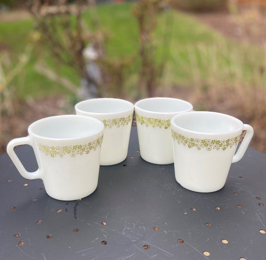 Pyrex Crazy Daisy Mug