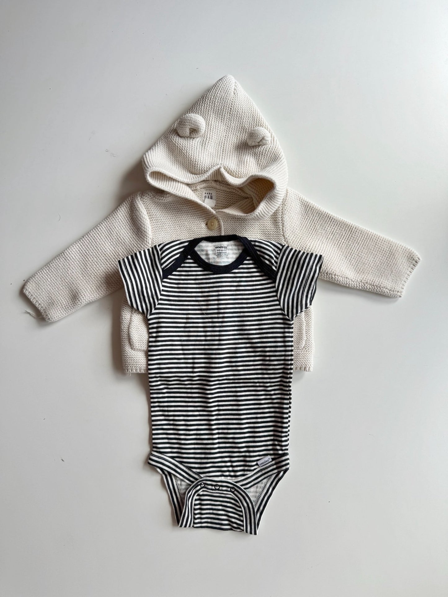 0519 2pc Baby Gap sweater set