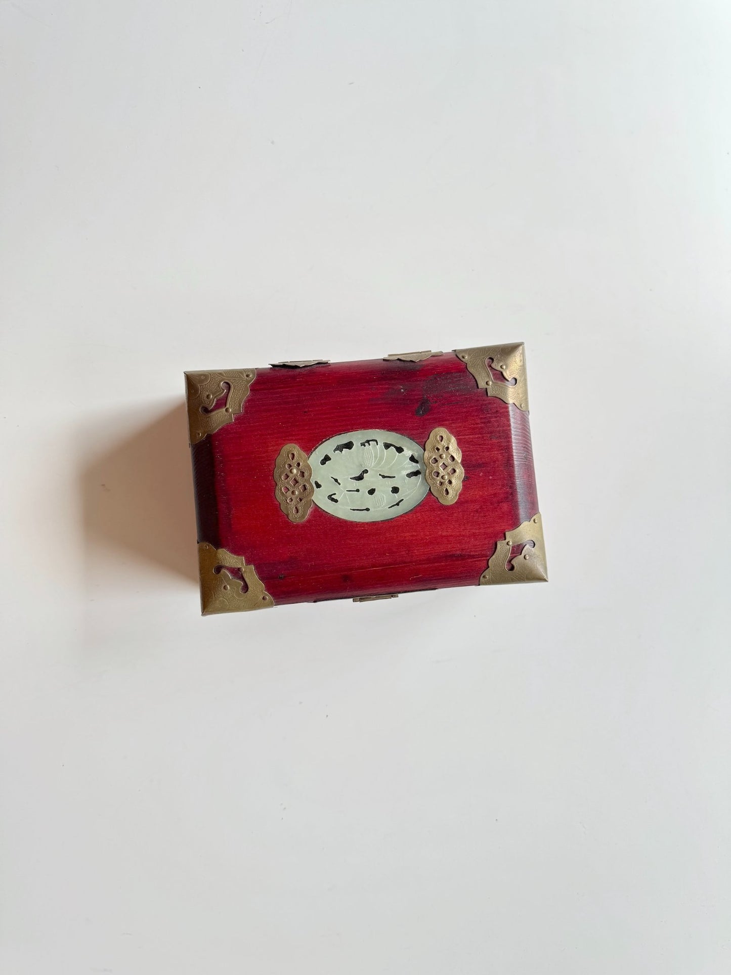 665f5e7d04f32b049949ecdf_jewelry-box-2_1776525444486.jpg