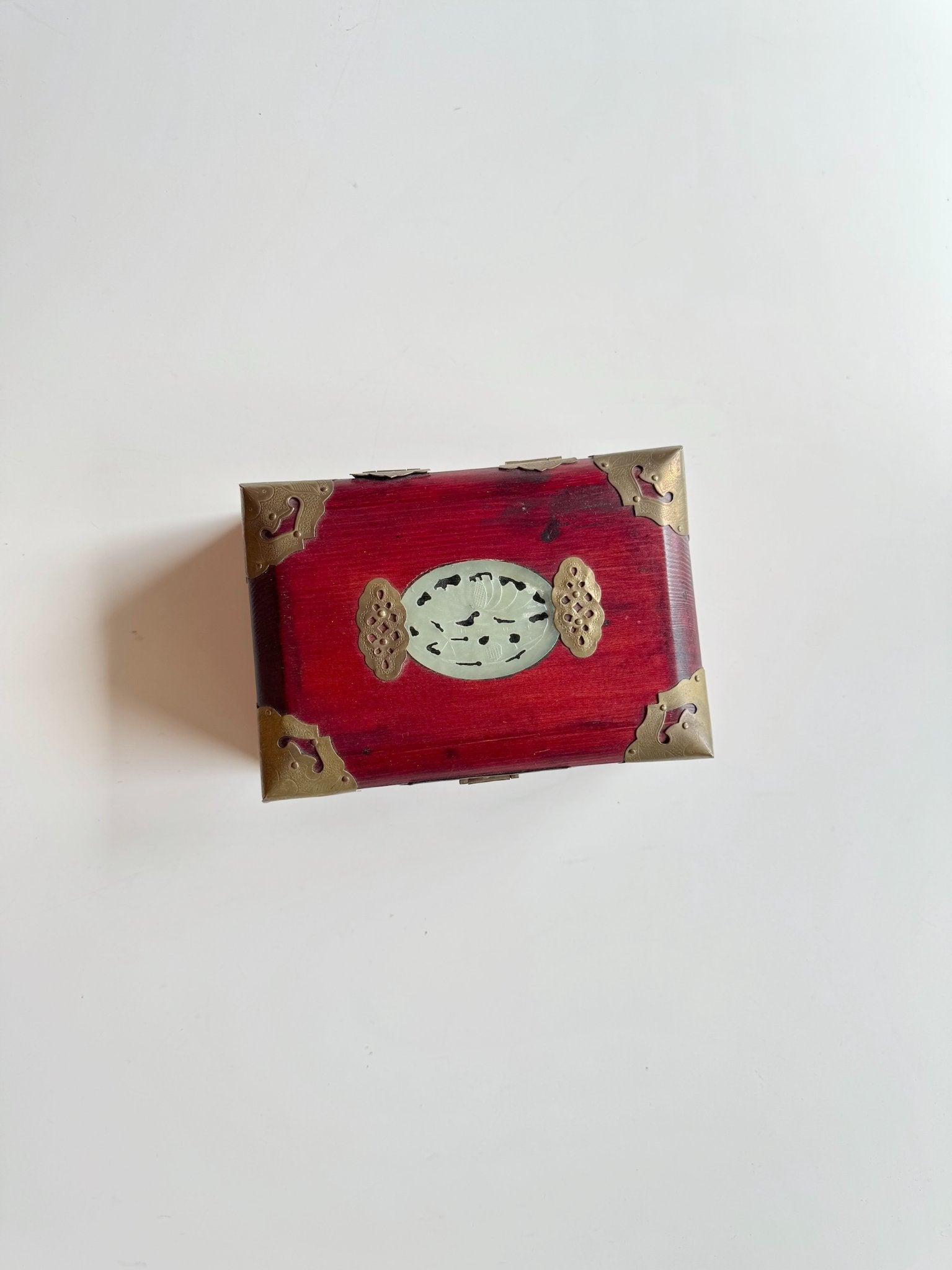 665f5e7d04f32b049949ecdf_jewelry-box-2_1776525444486.jpg
