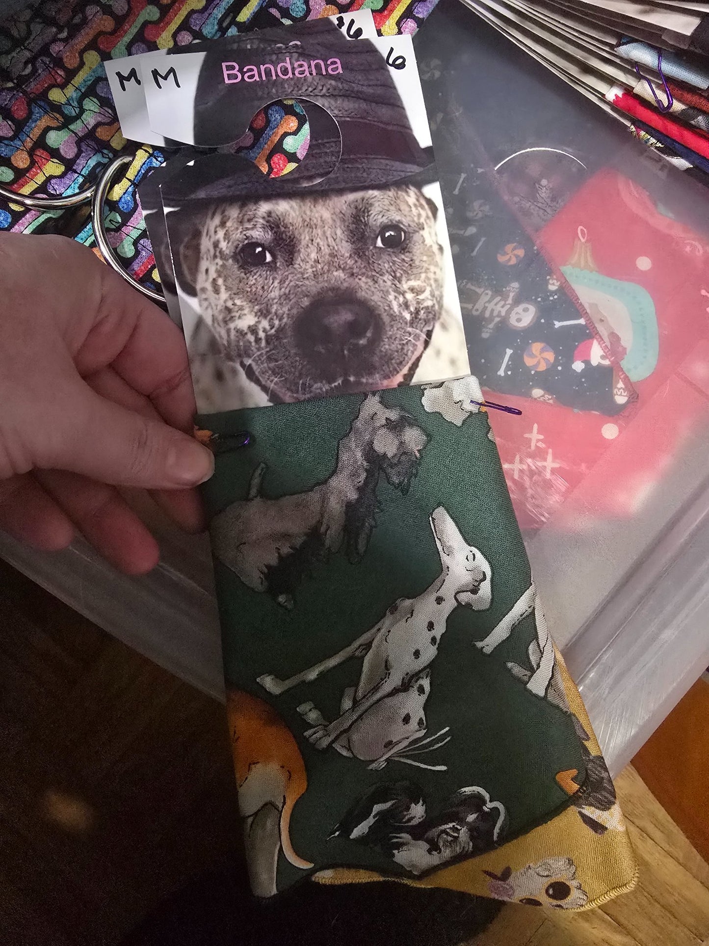 665f5e7d04f32b049949ecdf_md-bandana-green-with-dogs_1767989066985.jpg