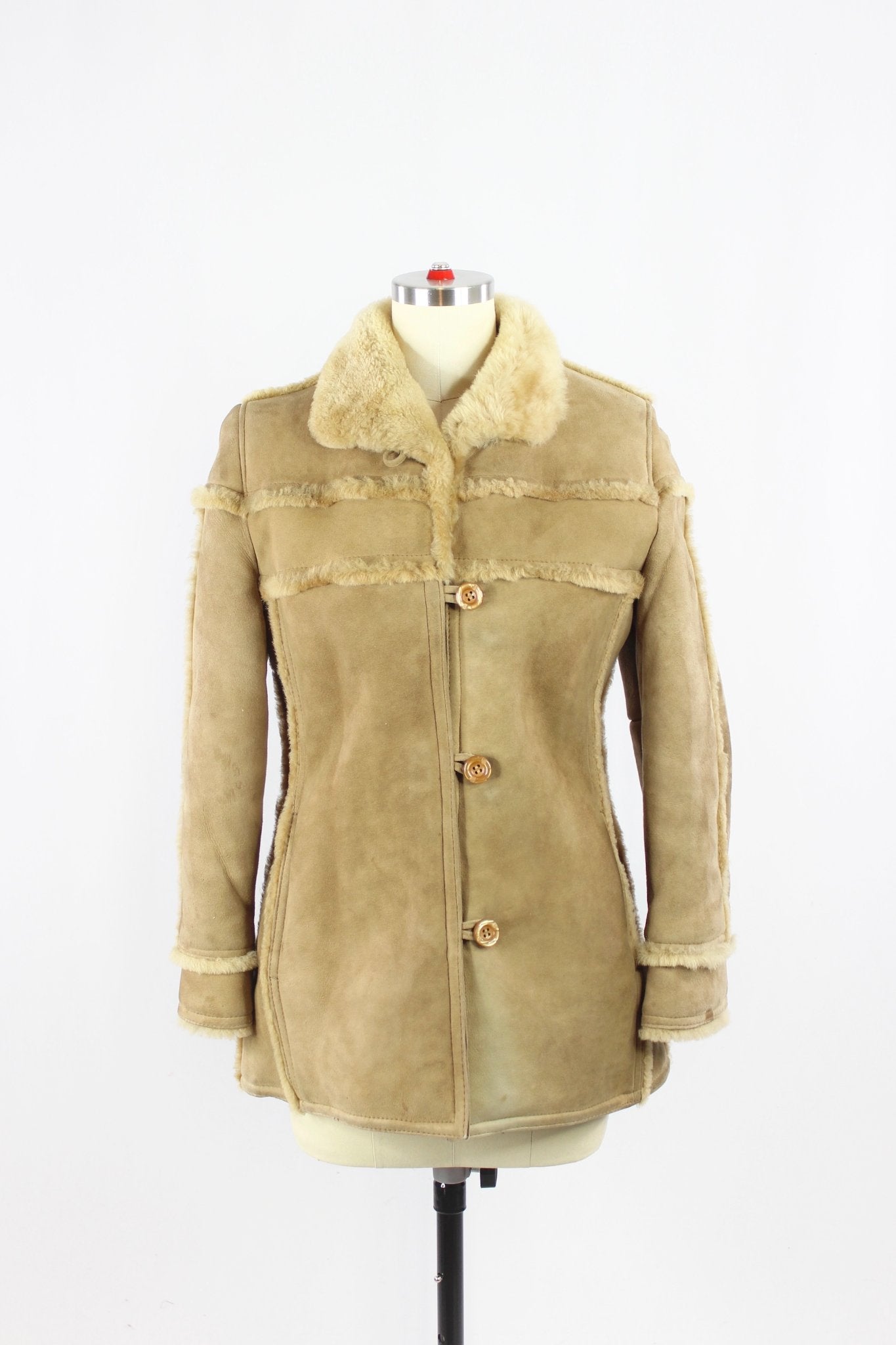 665f5e7d04f32b049949ecdf_tan-shearling-1-copy_1764682458433.jpg