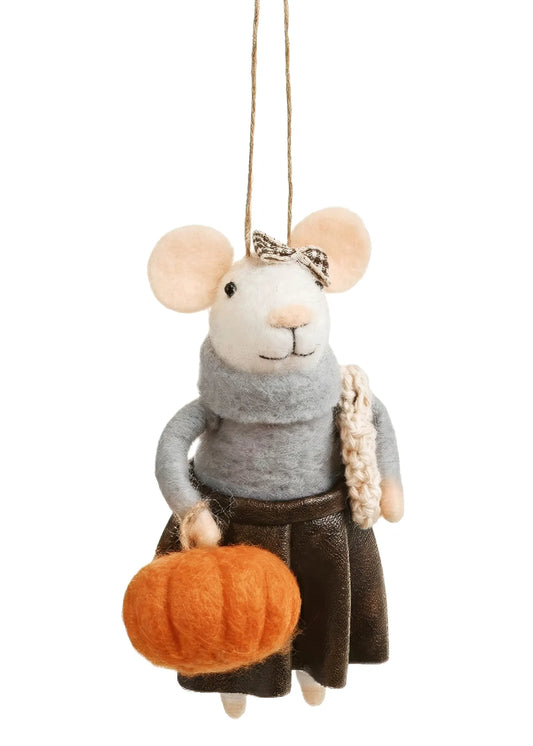 Harvest mouse with Turtleneck