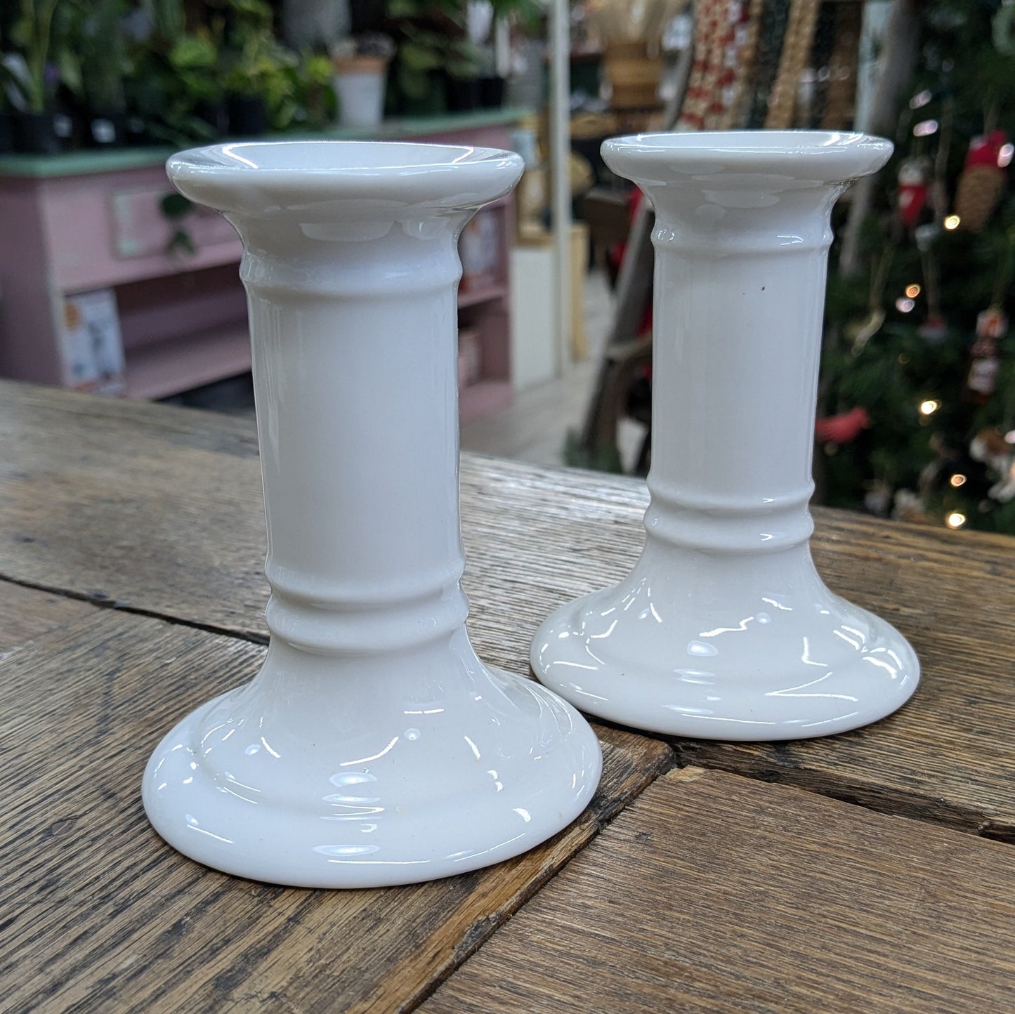 Ceramic white candle stick set