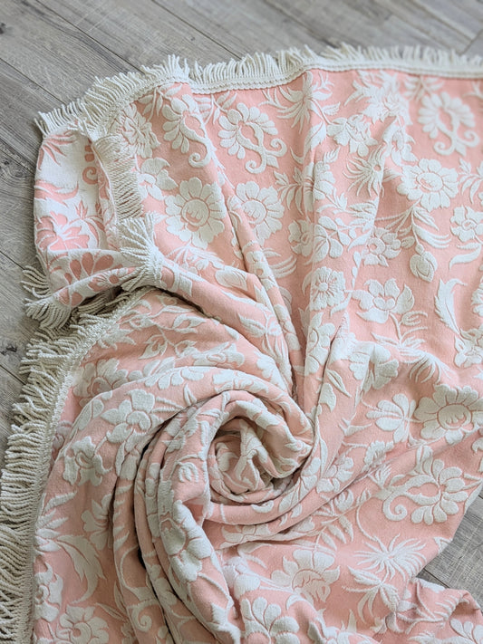 Double bed pink coverlet