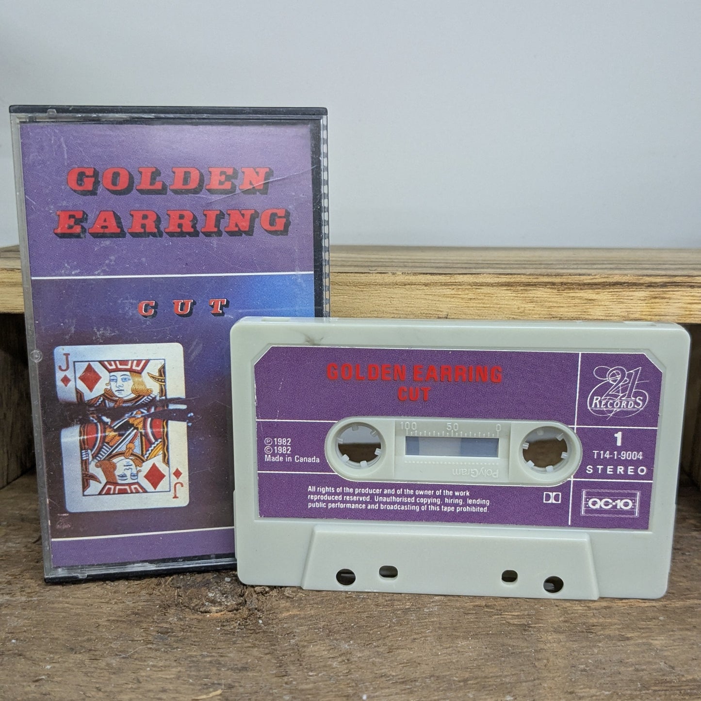 Golden Earring Cut Cassette