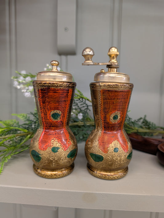 Florentine salt and pepper