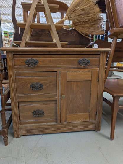 Oak wash stand