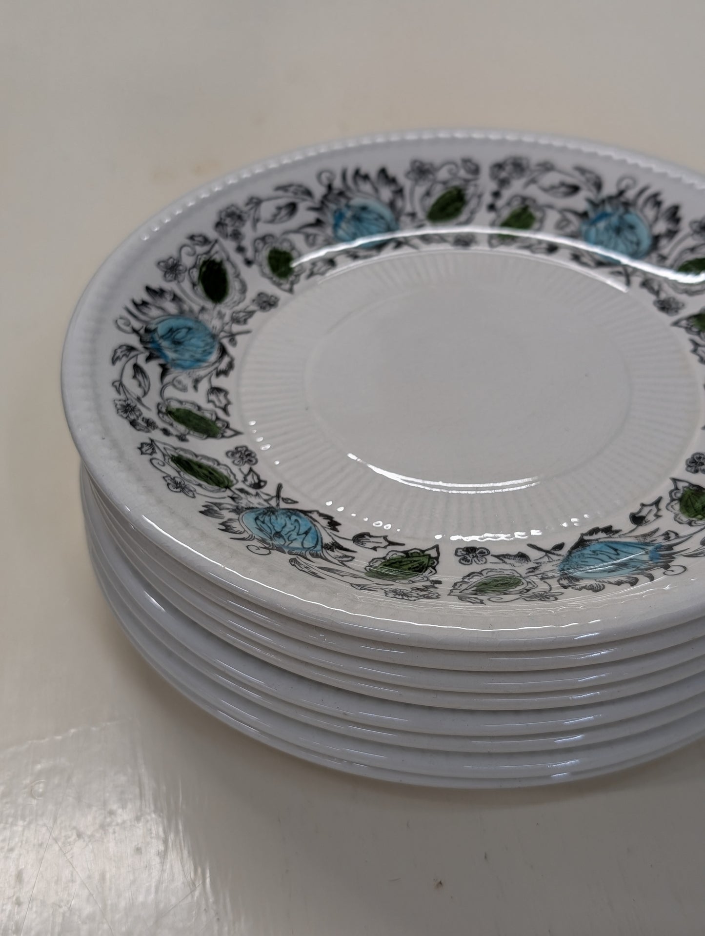Kathie Winkle set of 8 bread dishes - San Topez