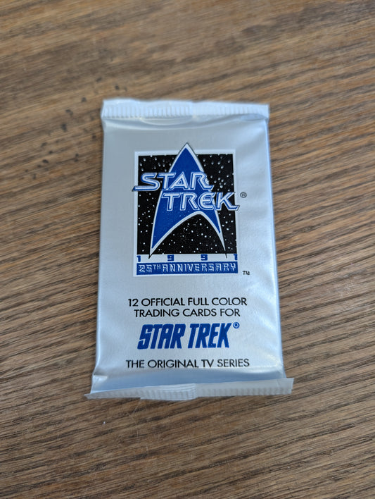 Star Trek Trading Cards (12 cards per pack)