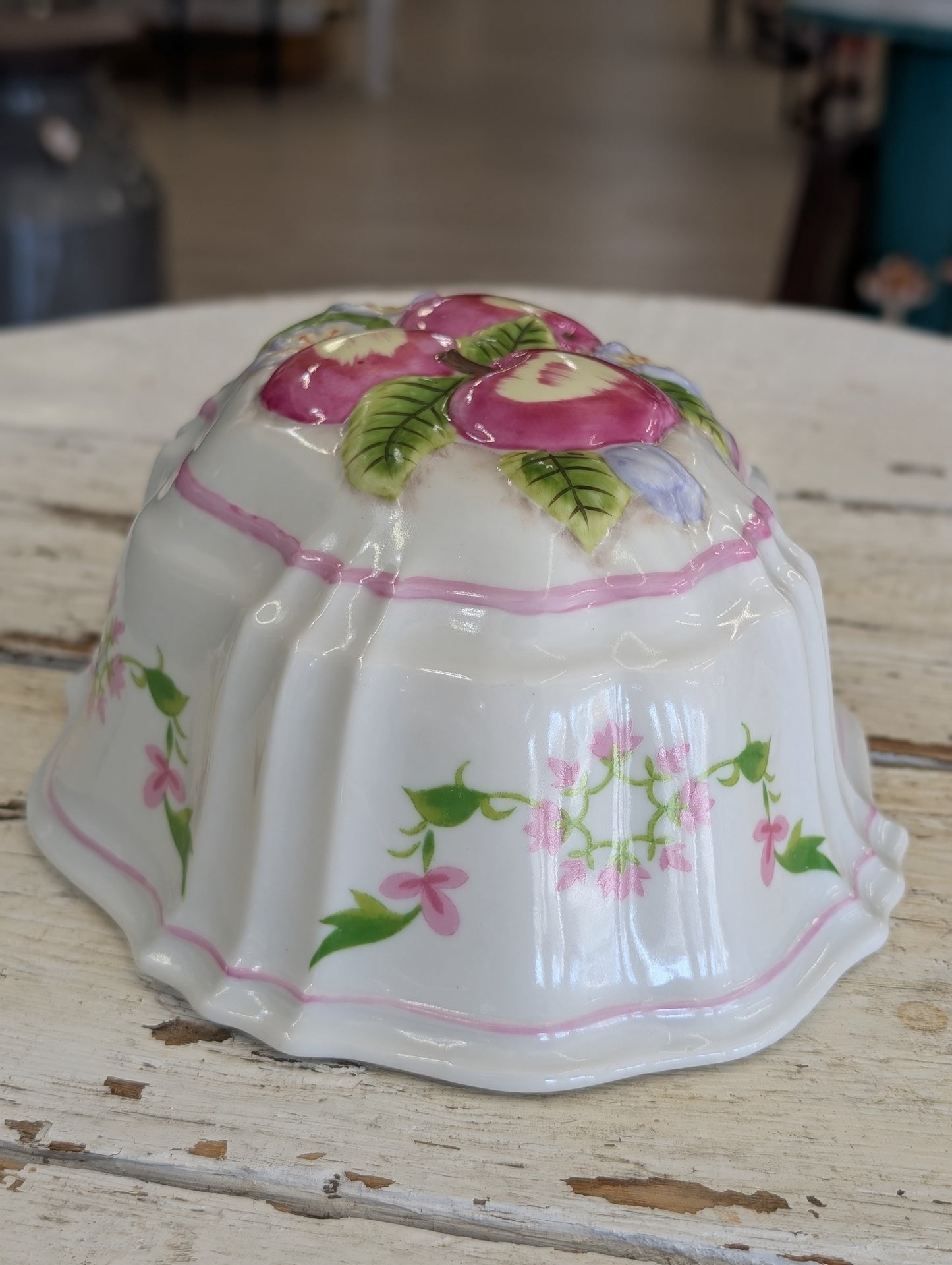 Apple Jello Mold