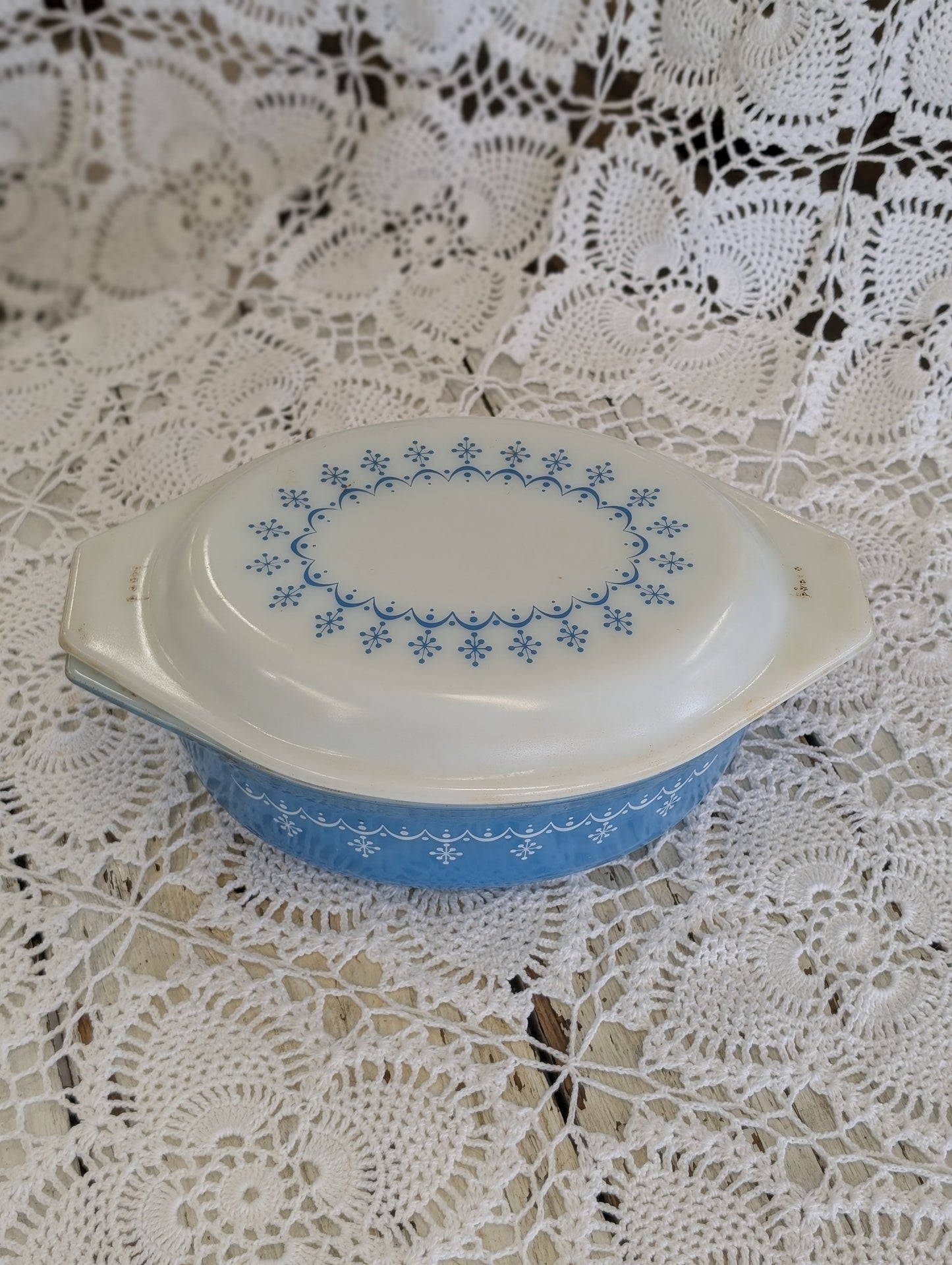 Pyrex Blue Snowflake Garland