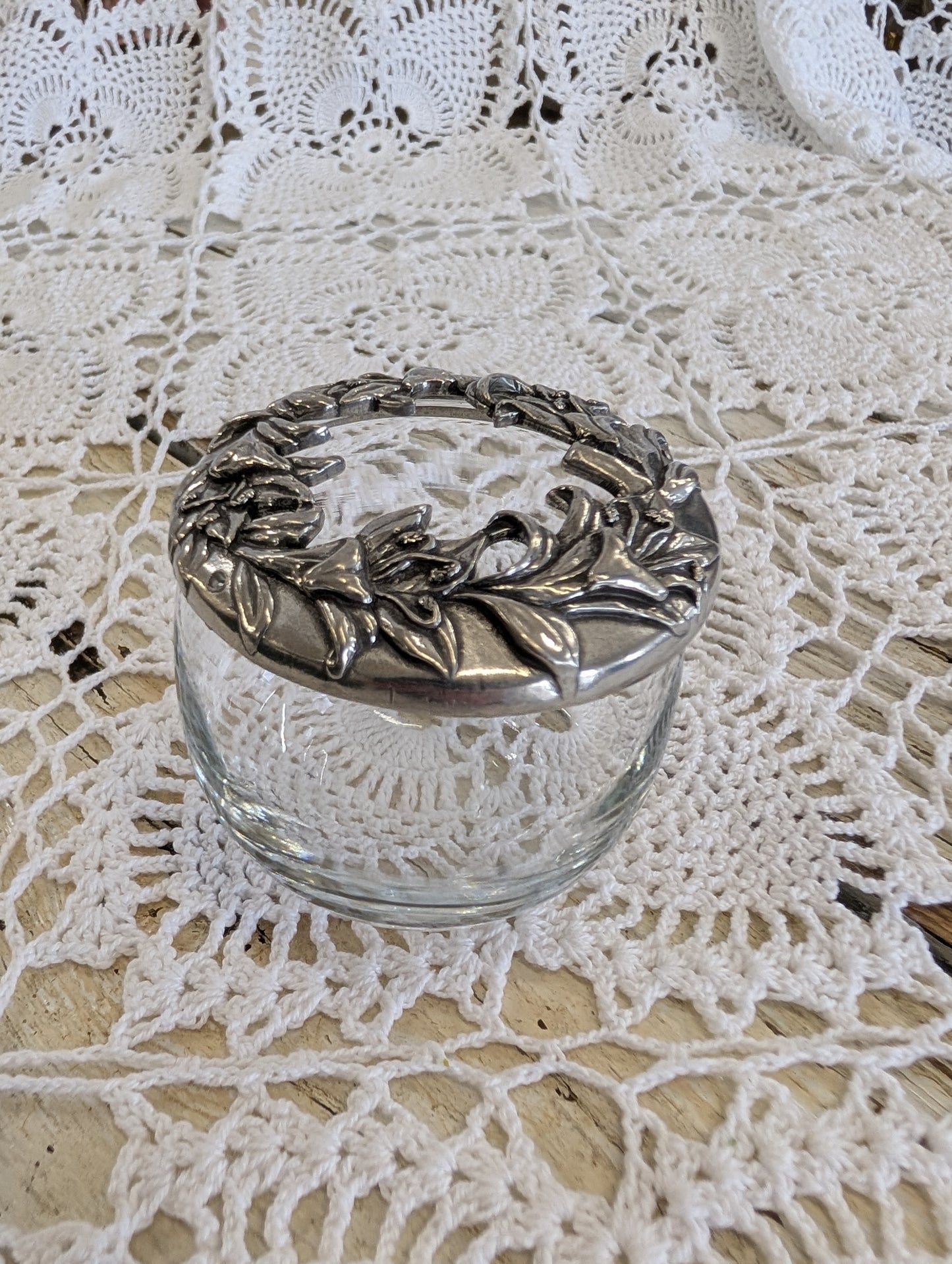 Small Potpourri container