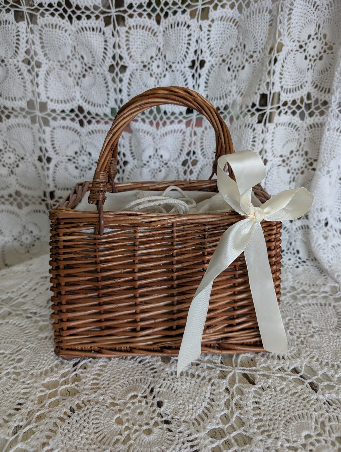 Whicker basket bag