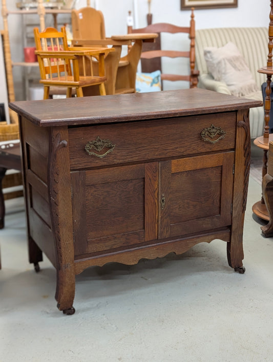 Wooden wash stand