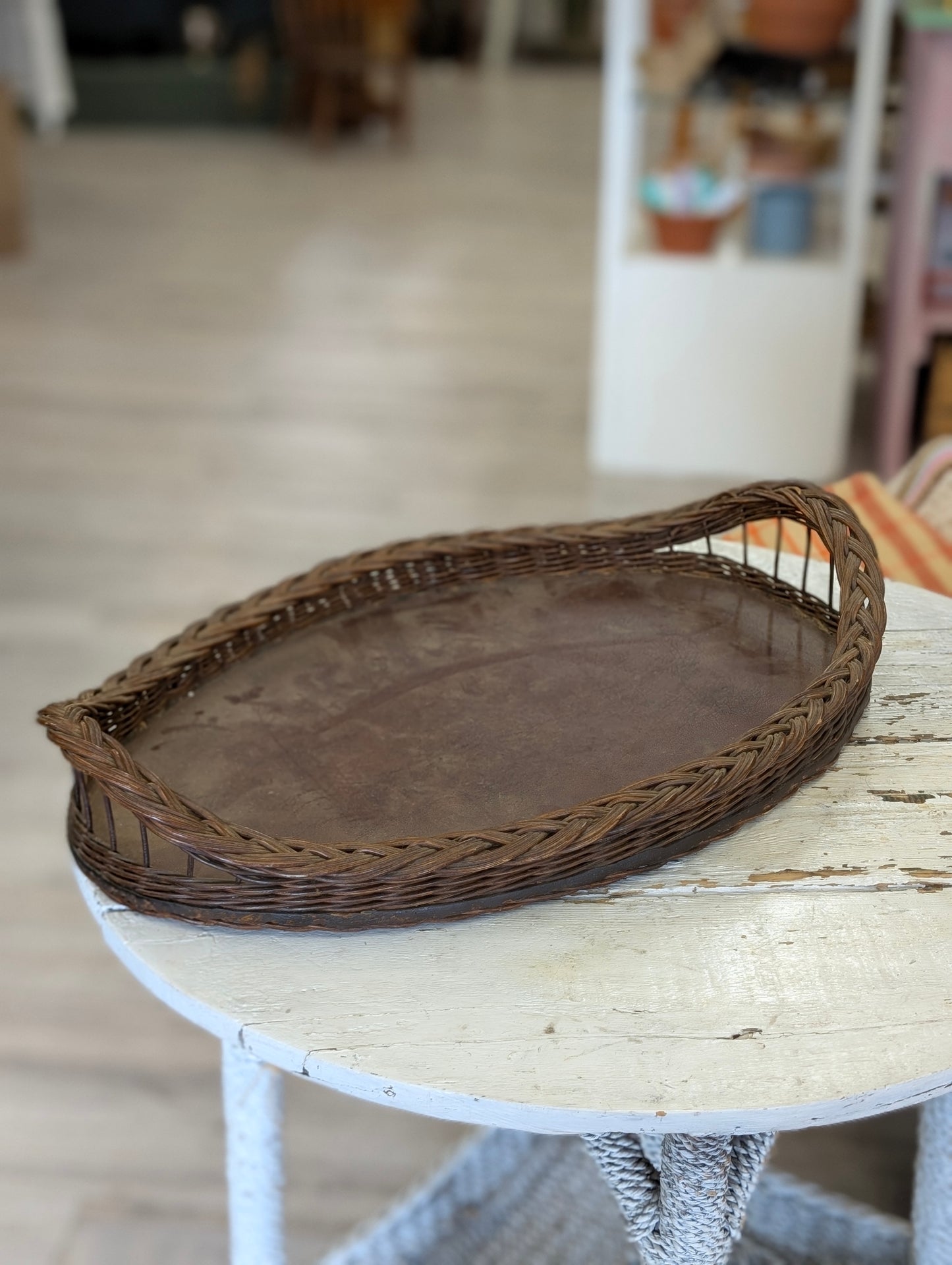 Wicker tray