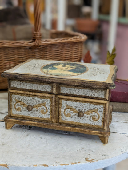 Venetian jewelry box
