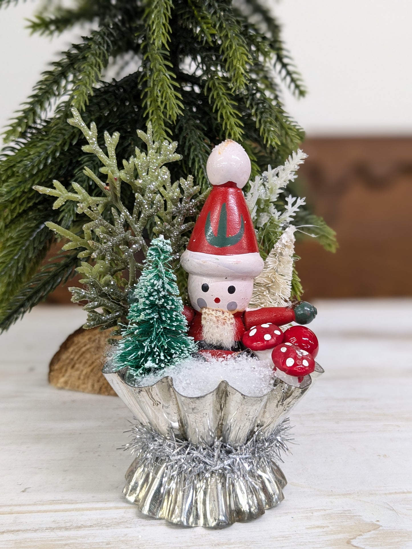 Santa /mushroom mini