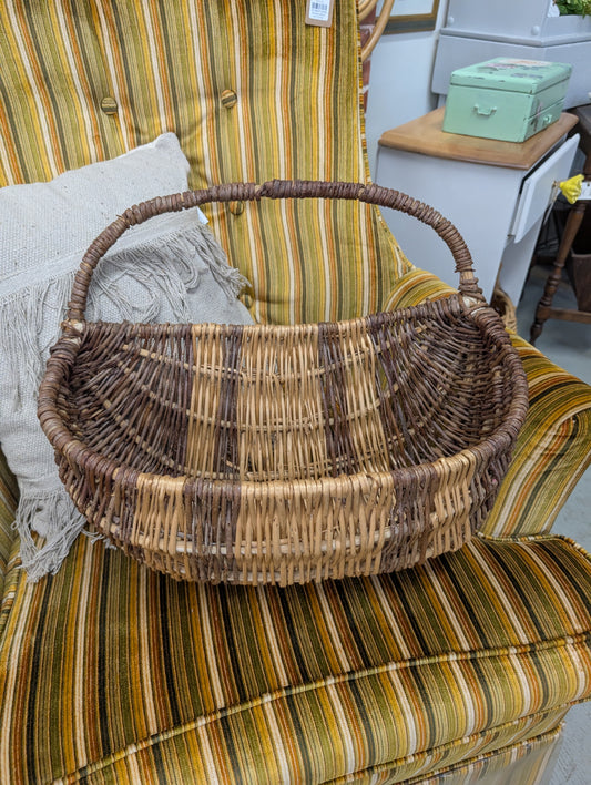 Large wall basket