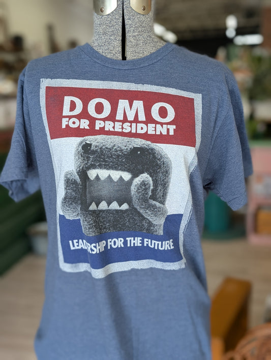 Domo Tee