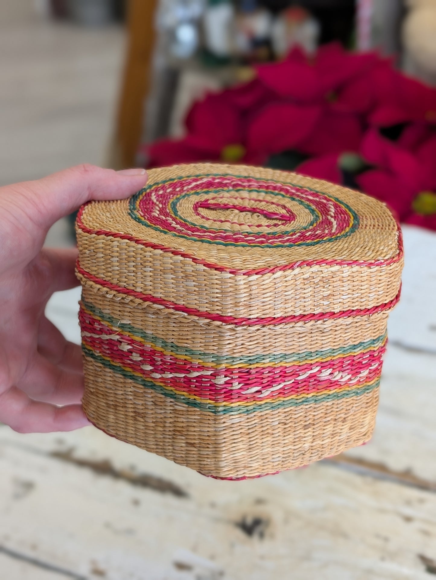 Basket with lid