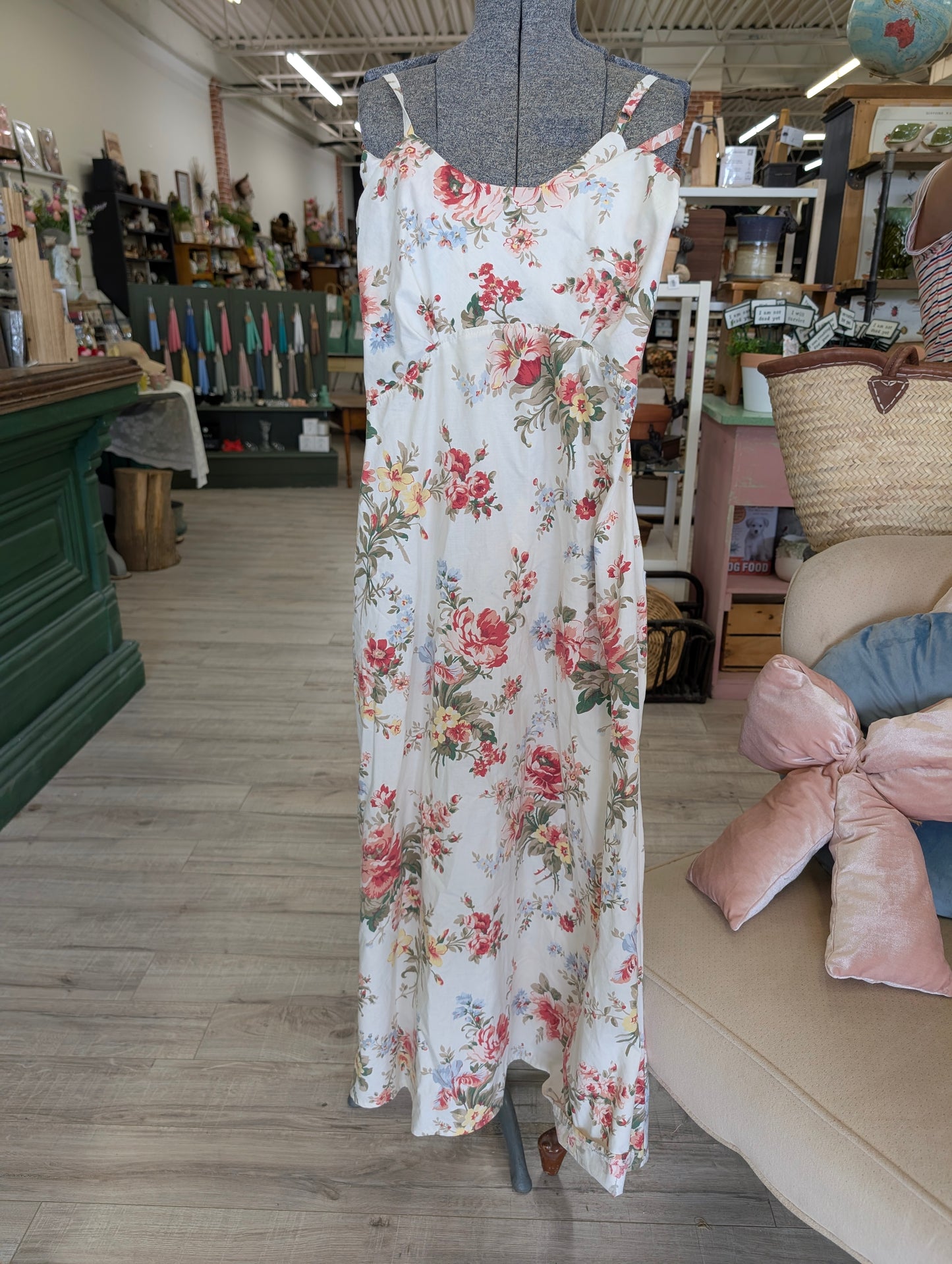 Worth dress small