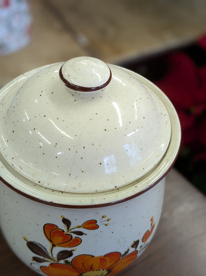 Valencia Poppy Canister