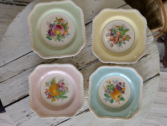 Set of seven Johnson brothers plates
